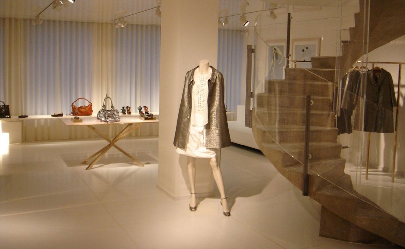 saporiti-italia_chloe-world_02-ChloE2809A-04-l