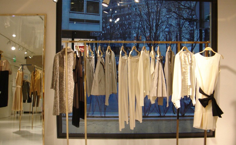 saporiti-italia_chloe-world_02-ChloE2809A-15-l