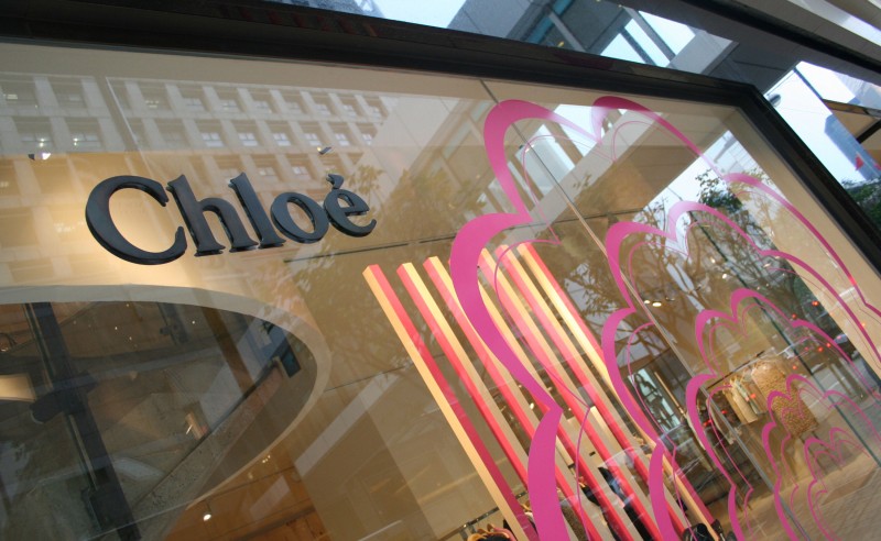 saporiti-italia_chloe-world_02-ChloE2809A-16-l