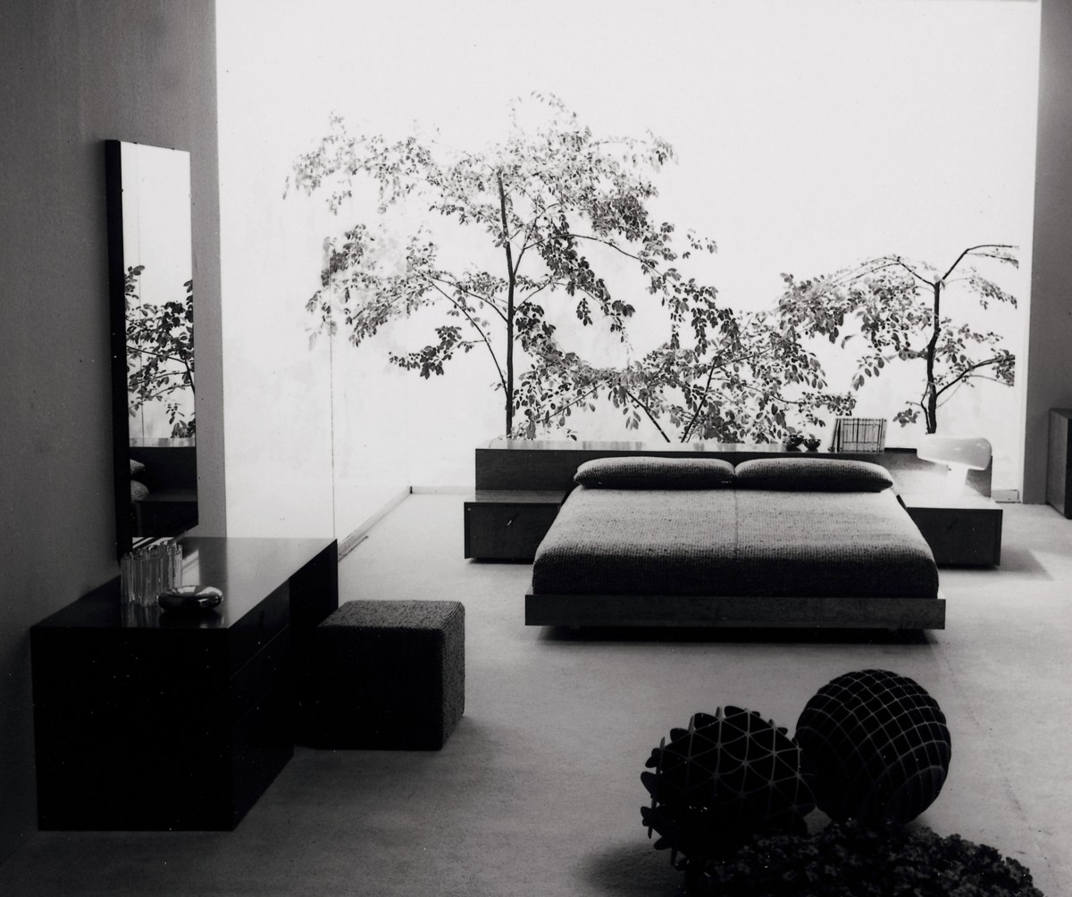 saporiti-italia_lenox-bed_02-Lenox-Bed-3-1200x1005