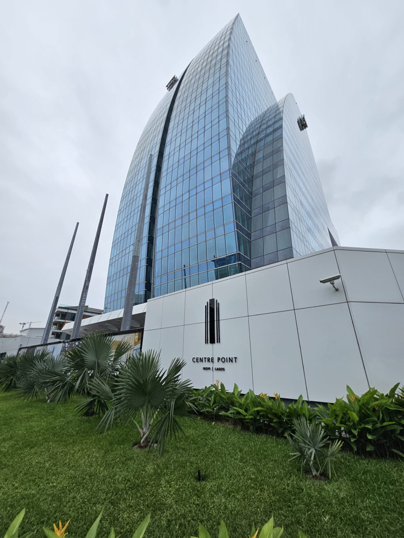 saporiti-italia_centre-point-tower_Centre-Point-Web-1-l